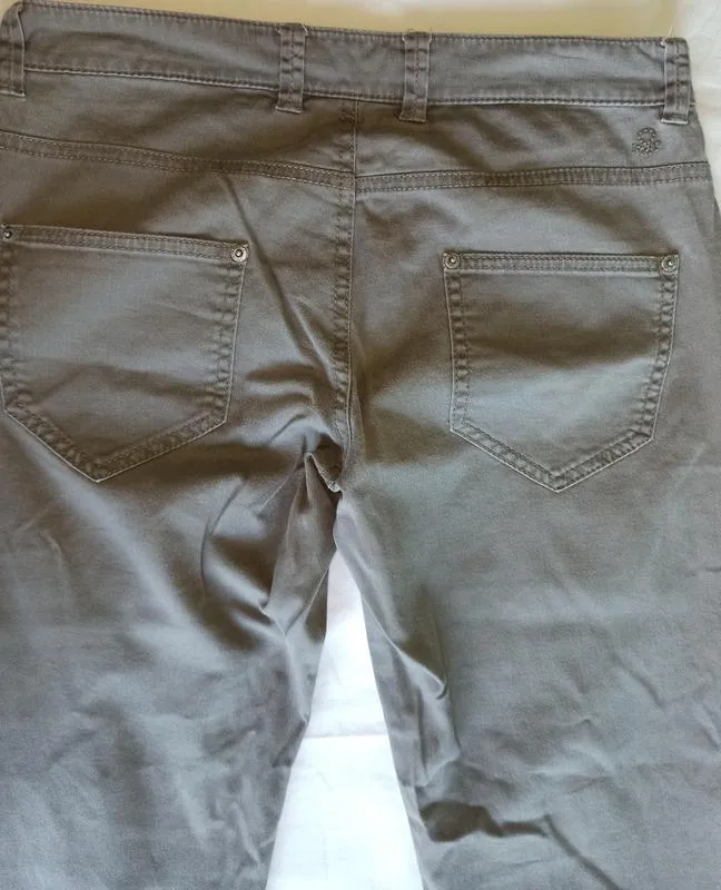 Benetton фирма , джинсы