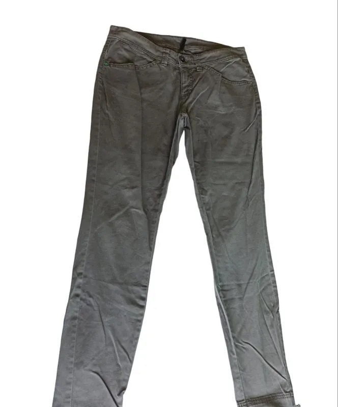 Benetton фирма , джинсы