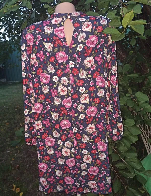 Чудесное платье, цветочки 👗