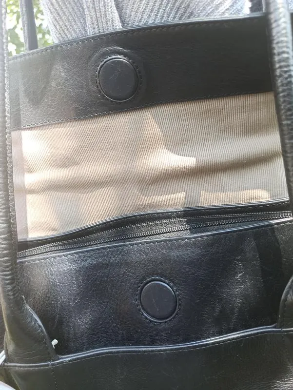 Кожаная чёрная сумка radley