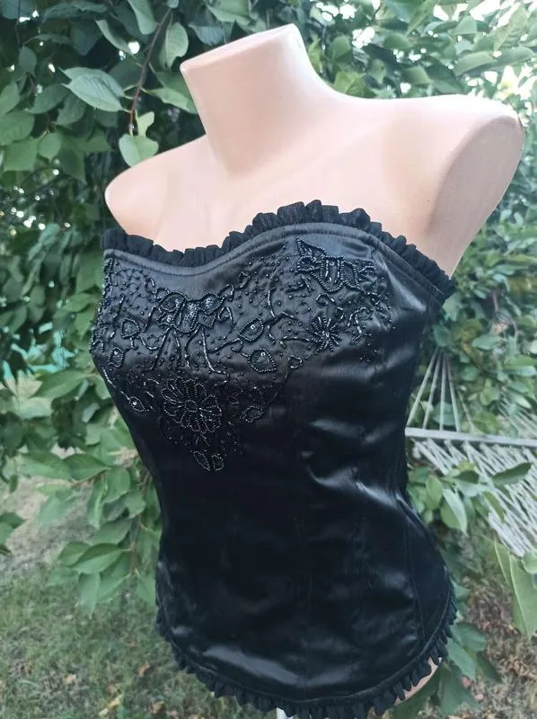 Красивый корсет new look, крючки, вышивка