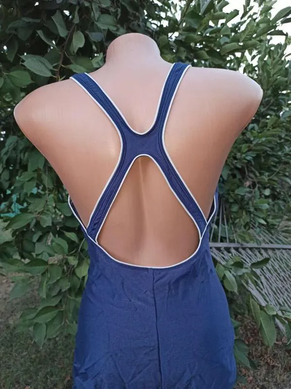 Купальник speedo, слитный
