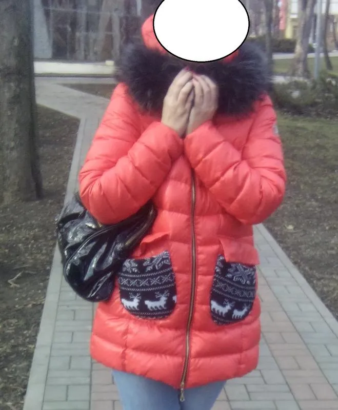 Moncler классный пуховик с вязаными карманами