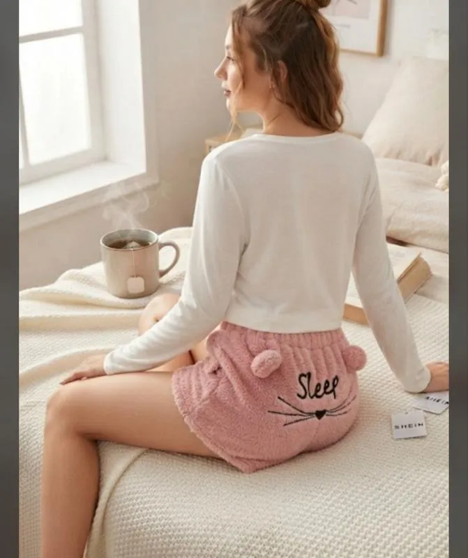 Плюшевые шорты, фирма shein