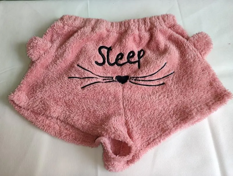 Плюшевые шорты, фирма shein