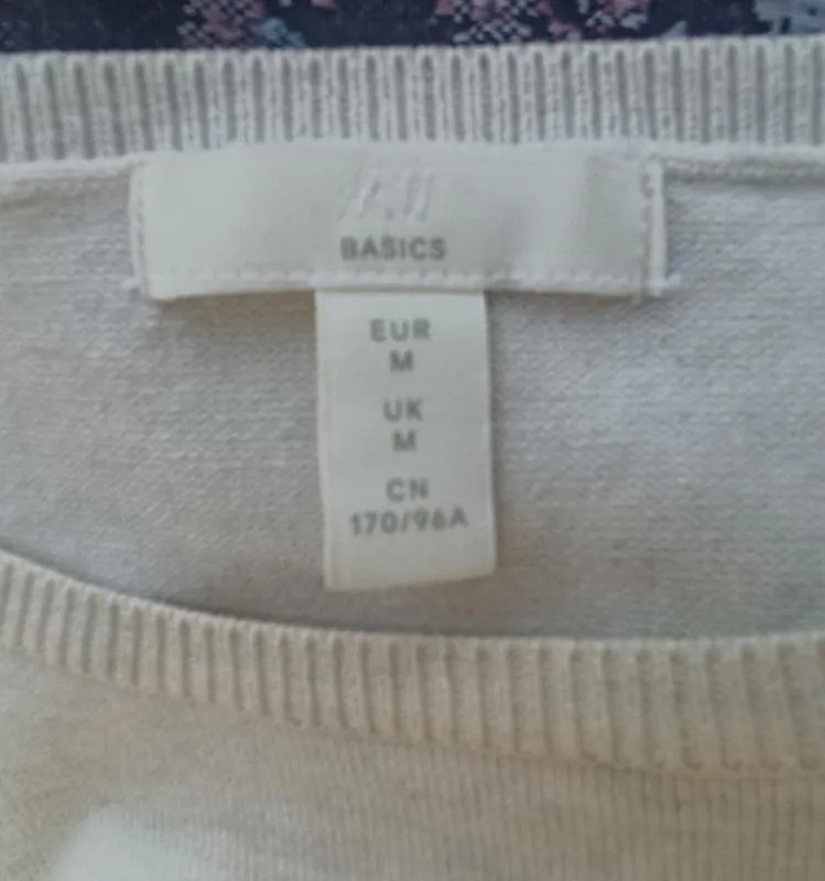 Приятная блуза, вискоза, фирма  h&m