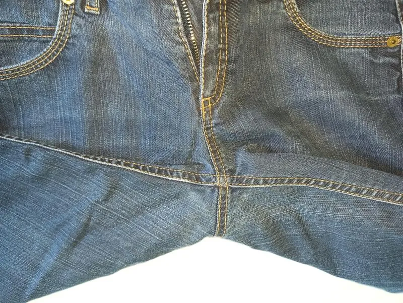 Sisley

, фирменные джинсы 👖