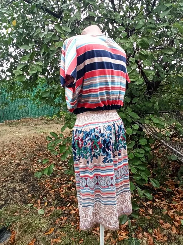 Симпатичное фирменное платье 👗, трикотаж