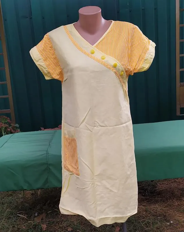 Симпатичное летнее женское платье