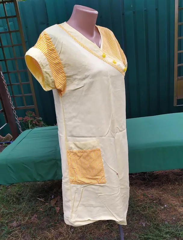 Симпатичное летнее женское платье