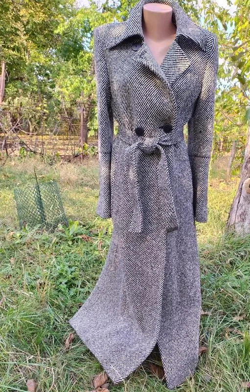Тёплое, очень  длинное, красивое, женственное пальто, украина, vaur