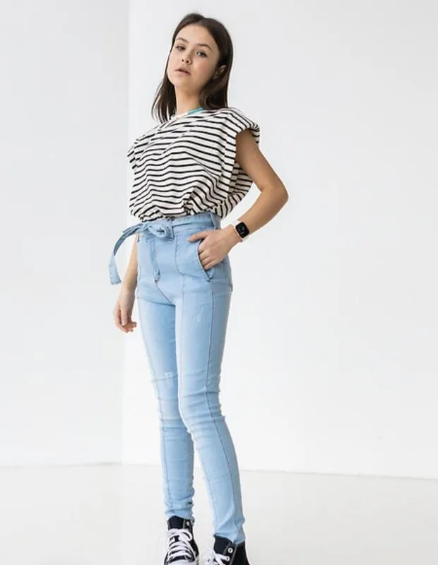 Укр. фирма гарне, джинсы 👖 с завышенной талией и прошитыми стрелками